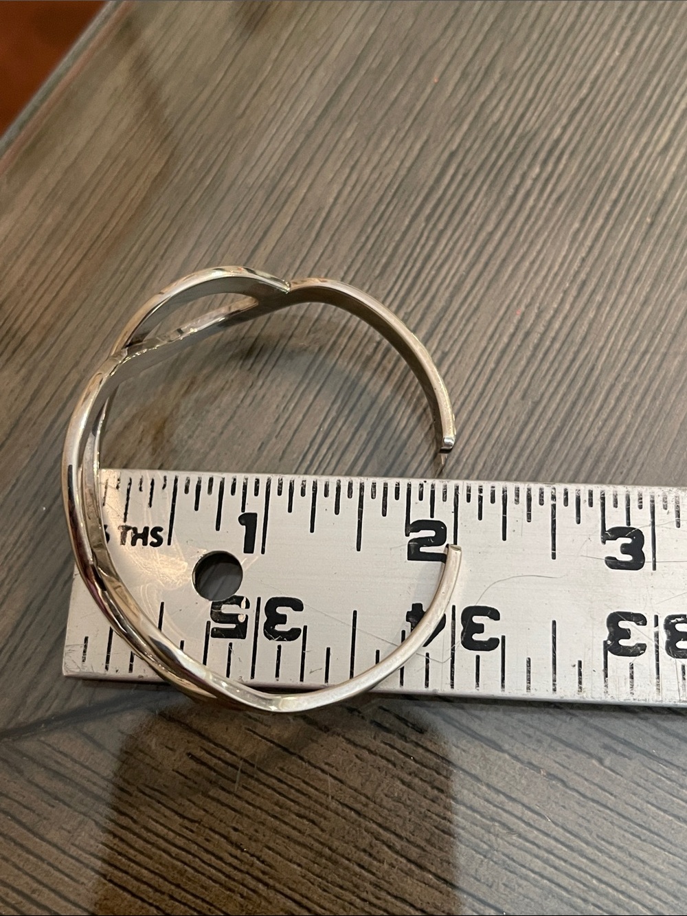 Vintage Woven Interlocking Design - Silver-tone Cuff Bracelet - Picture 9 of 16